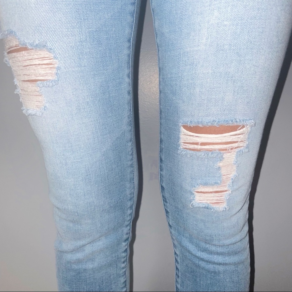 Sold- Abercrombie & Fitch Harper Ankle Jeans - Picture 2 of 8